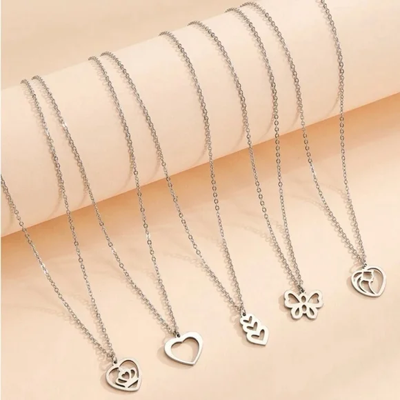 ⚠️Clearance 5pcs Silver Butterfly And Heart Charm Necklaces SS - Picture 1 of 3